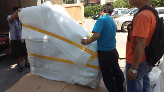 ���ڰ�ҹ�˾���˶�ֲ��ʱ�ļ���