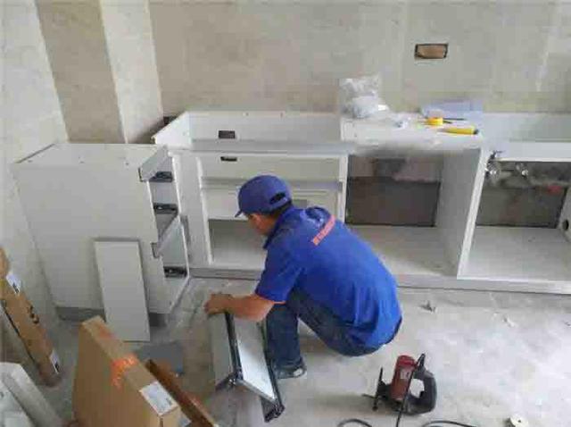 ���ڰ�ҹ�˾�ļҺ�